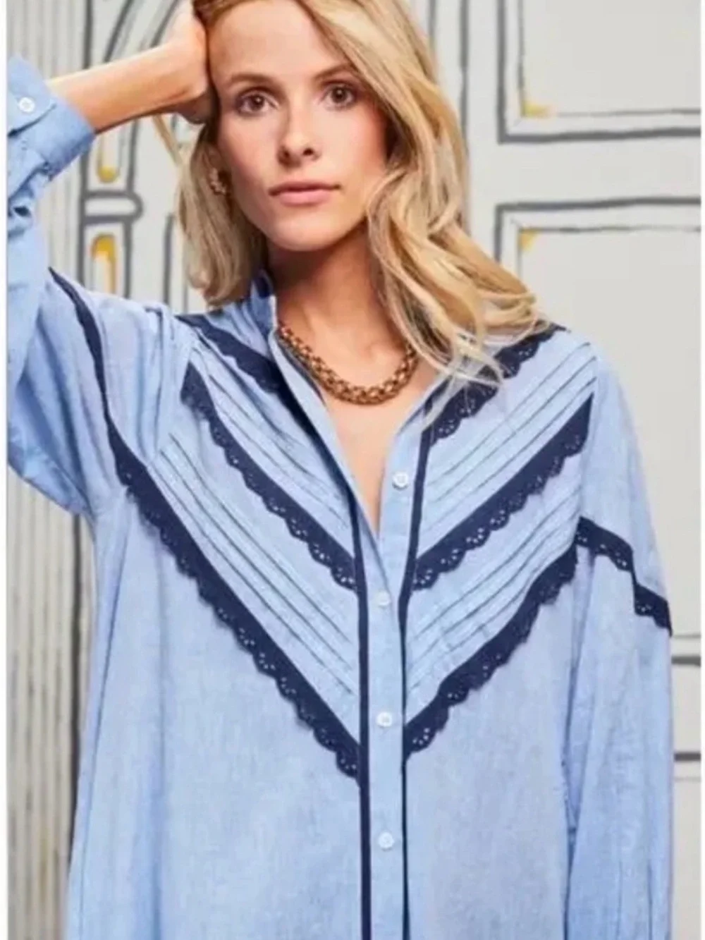⭐️Pomander Place by Tuckernuck Jolene Chambray Midi Dress⭐️ - Picture 6 of 13